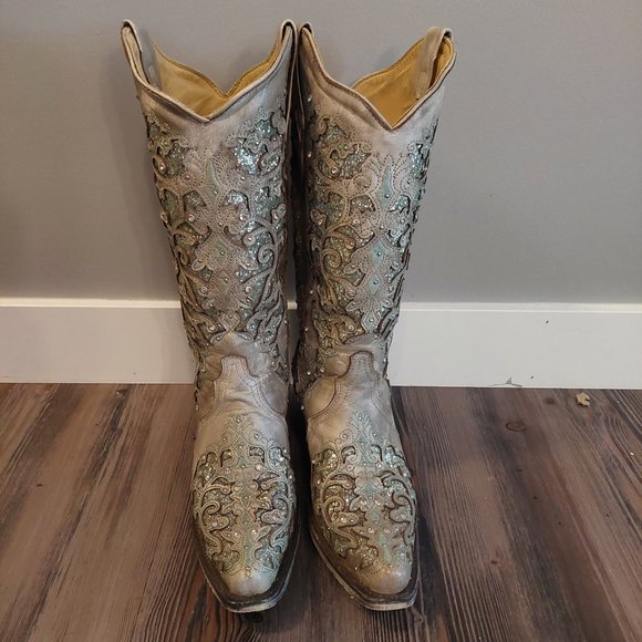 Corral Shoes - Corral leather ladies cowboy boots size 9